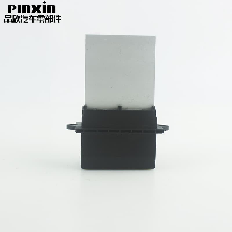 Green plug blower module compatible with Peugeot blower module OE:6441.L2 automotive parts.
