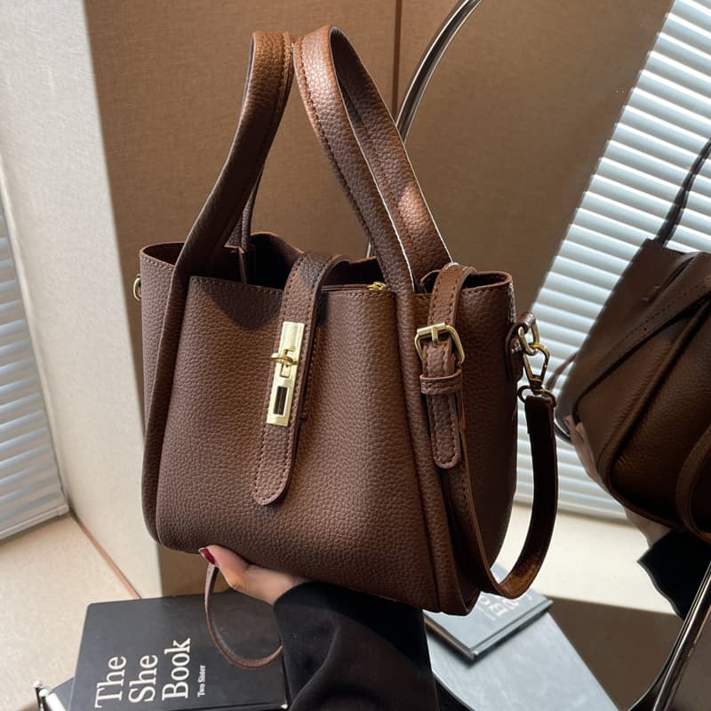 This year's popular bags for women, 2025 new trendy portable bucket bag, high-end, versatile shoulder bag, crossbody bag