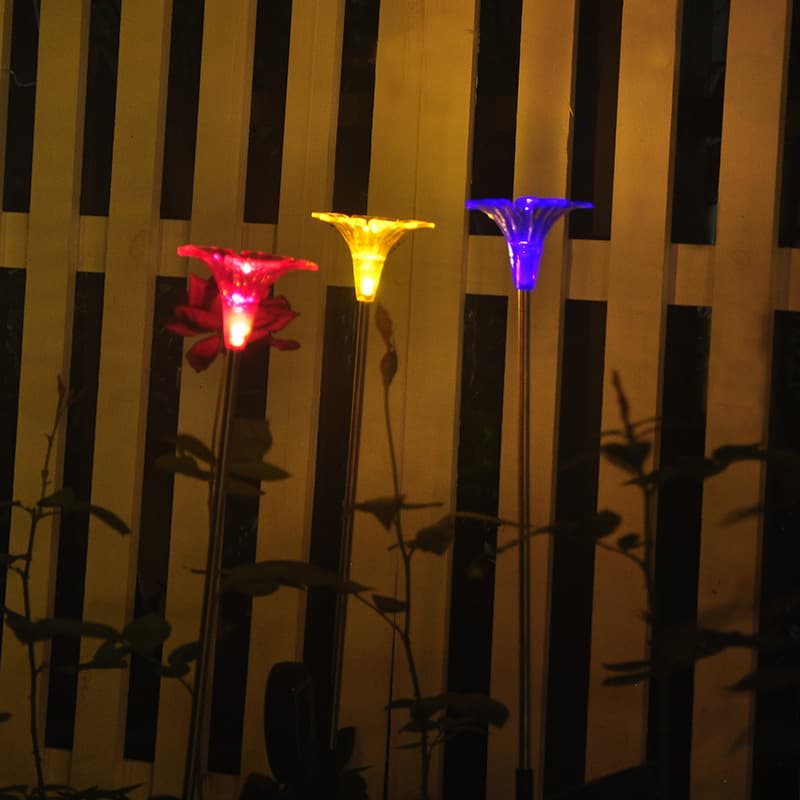 Solar Ground Insert Light Outdoor Stake Light Garden Decoration Courtyard Light Trumpet Flower Light LED Light Solar Panel