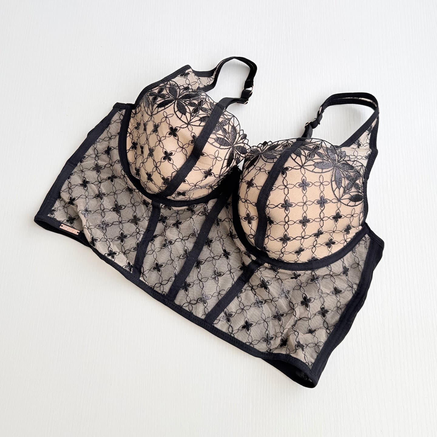 European and American sexy large size underwear, thin push-up fishbone bra, sexy lace big breasts showing small underwear 75-110