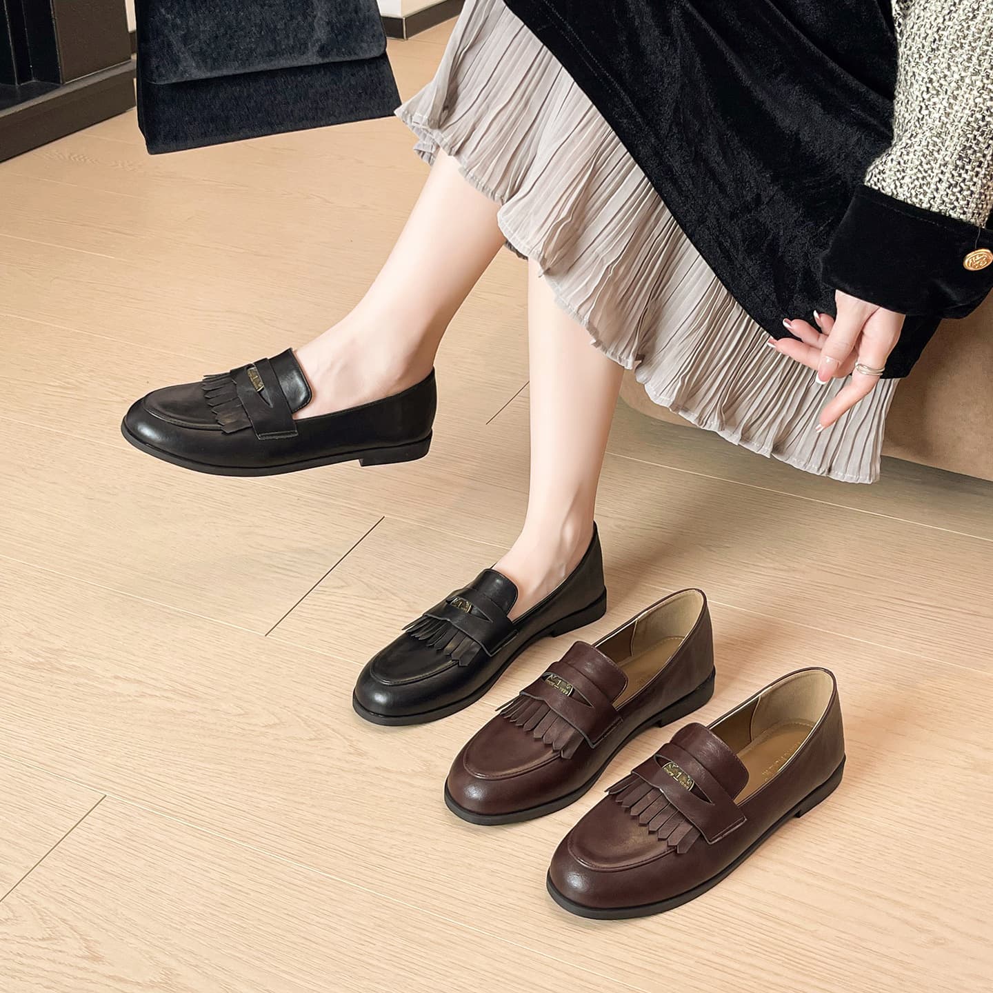 8988-1 British Retro Round-Toe Loafer Women's New Versatile Slip-On Brogue Leather Shoes