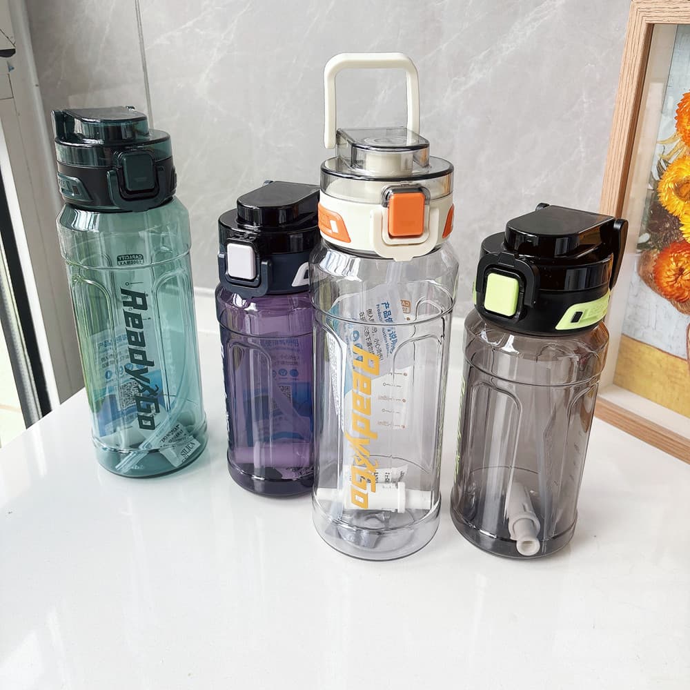 Double drinking plastic water cup wholesale outdoor sports high-looking portable handle large-capacity sports style plastic straw cup