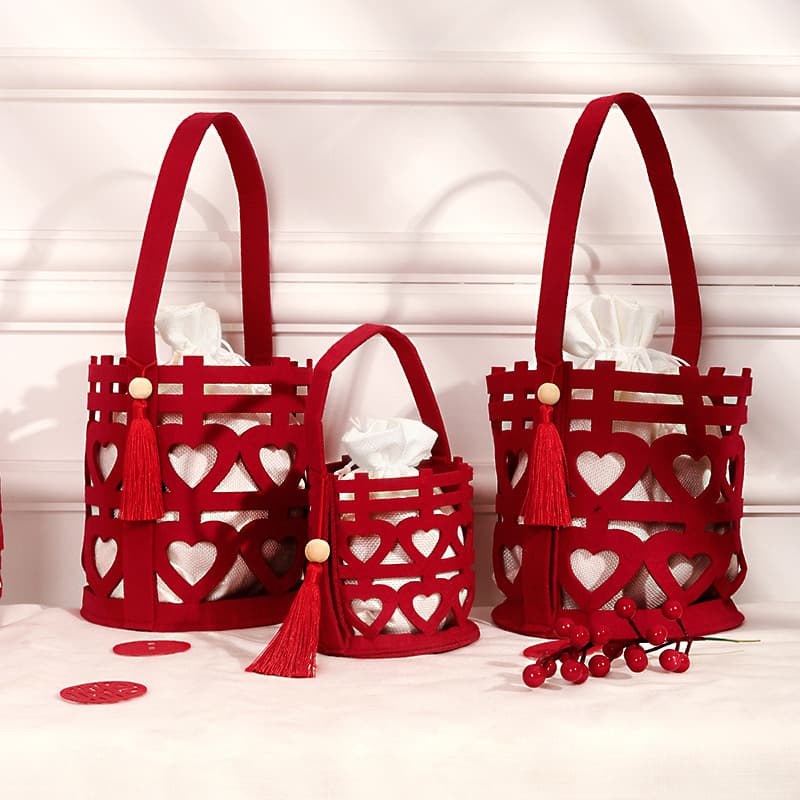 Wholesale discount wedding supplies personalized creative bride gift bag candy bag felt letter with hand gift handbag