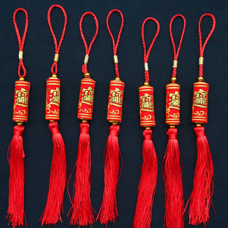 New Year's gold-stamped red fabric single firecracker pendant, printed firecracker plant bonsai ornament, festive Chinese New Year decoration.