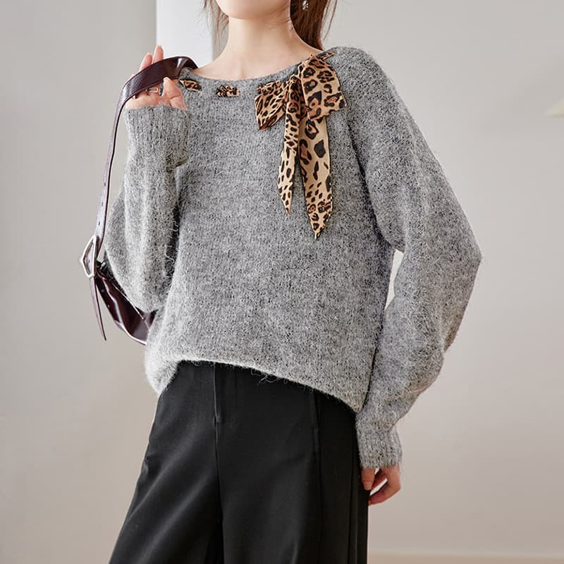 Women's Knitted Sweater for Cross-Border EU/US Trade, Solid Color Round Neck Fashion Street Leopard Print Scarf Tie Sweater