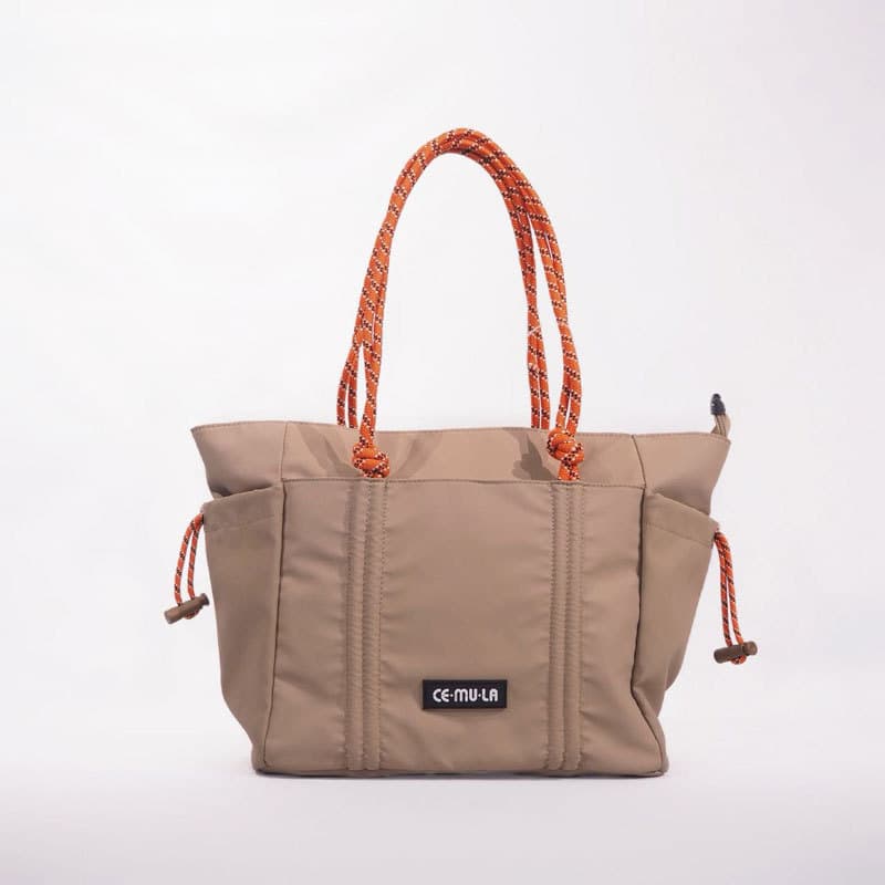 New tote bag/shoulder bag, large capacity, stylish design, versatile, suitable for work and commuting, made of Oxford cloth.