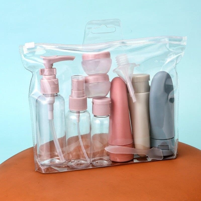 Travel Set Portable Squeeze Lotion Dispenser for Business Trips Travel Makeup Hydrating Shampoo Travel Kit