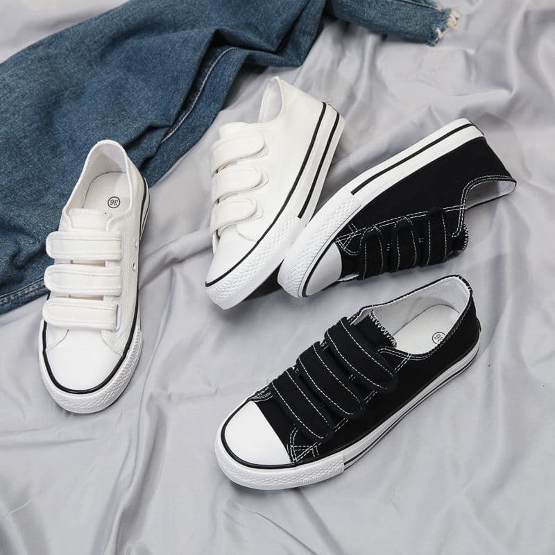 All Black Velcro Canvas Shoes for Women Breathable Sneakers Low Top Flat Casual Shoes Black Work Shoes