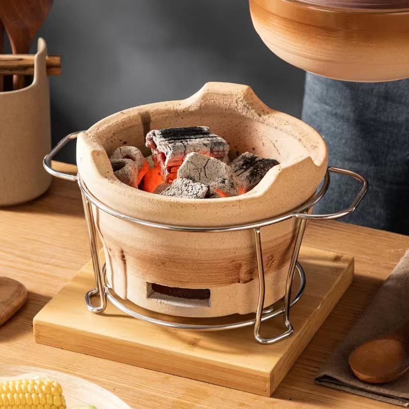 Thickened clay barbecue stove, home tea brewer, traditional indoor hot pot, outdoor charcoal or carbon clay furnace.