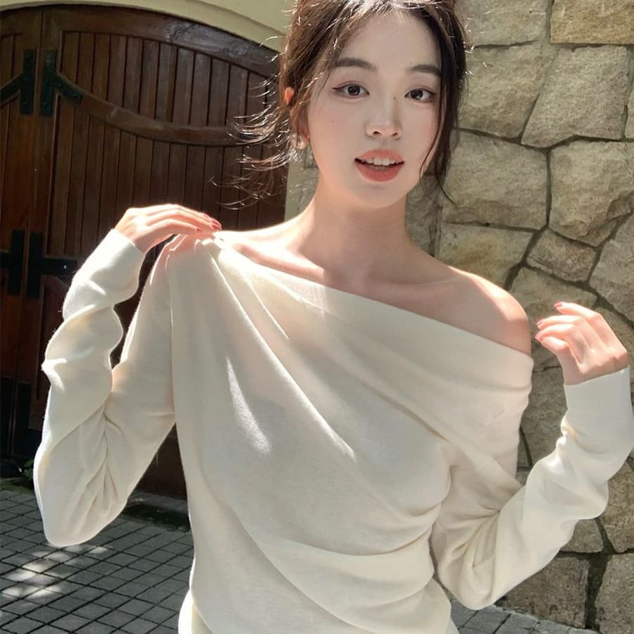 Autumn Sexy Off-Shoulder Knit T-Shirt Slimming Vintage Oblique Neck Long Sleeve Top Women