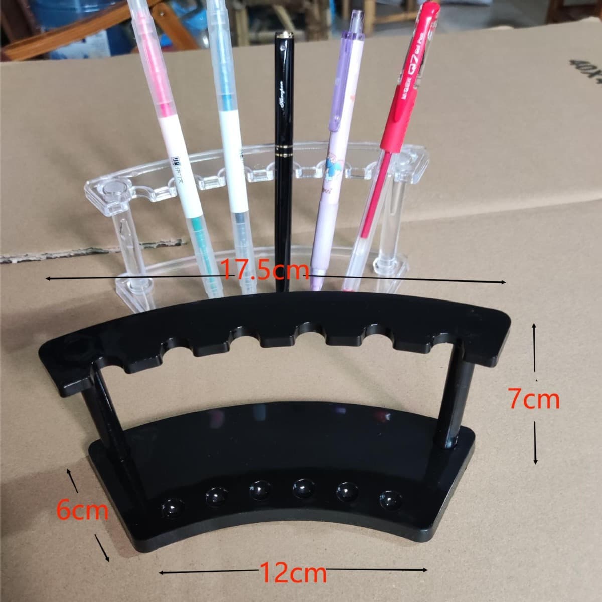 Source manufacturer direct sales acrylic pen holder storage plastic transparent pen holder pen holder display rack display stand B-01