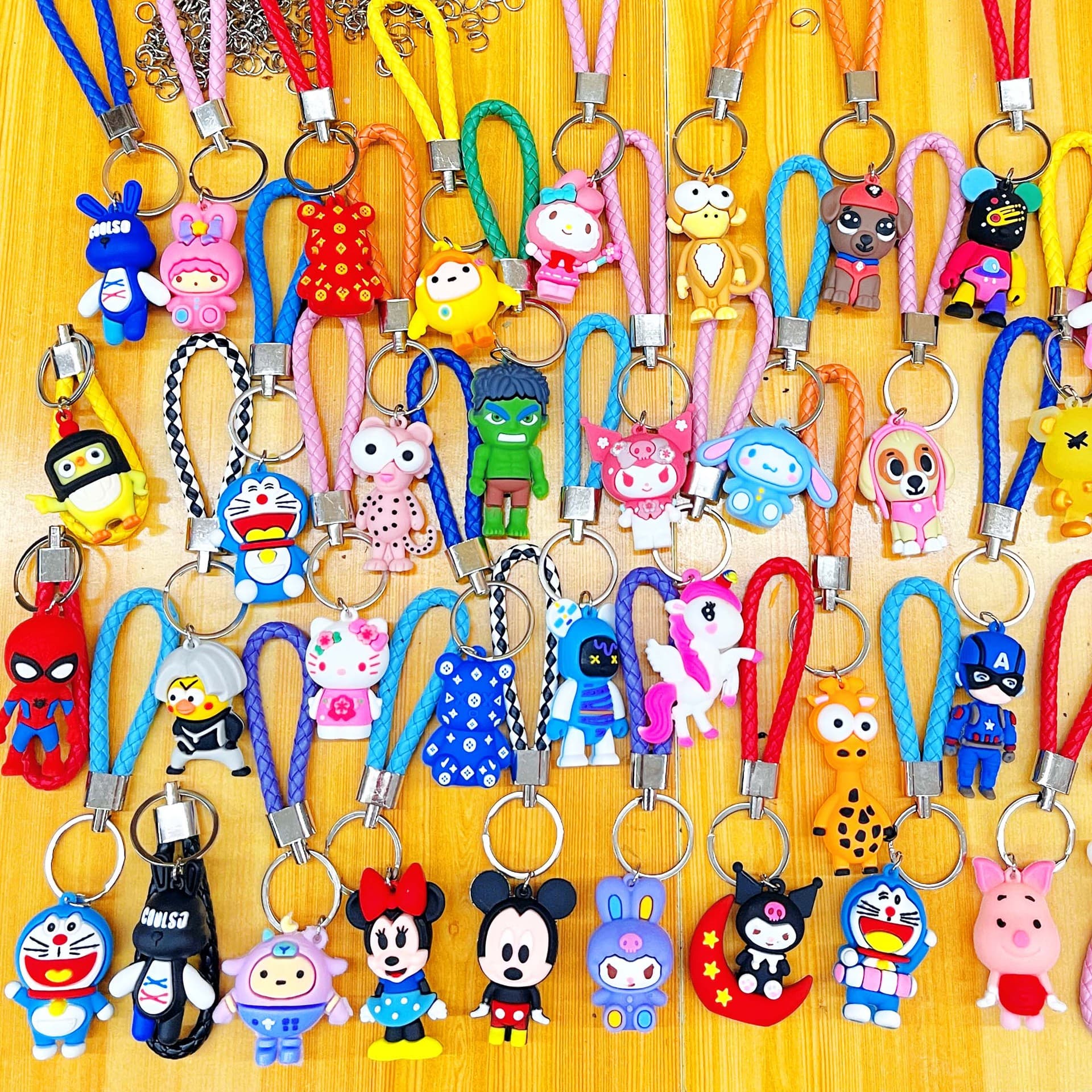 Creative Woven Rope Sanrio Doll Keychain, Cute Kuromi Astronaut Cartoon Pendant, Small Gift for Stall Selling