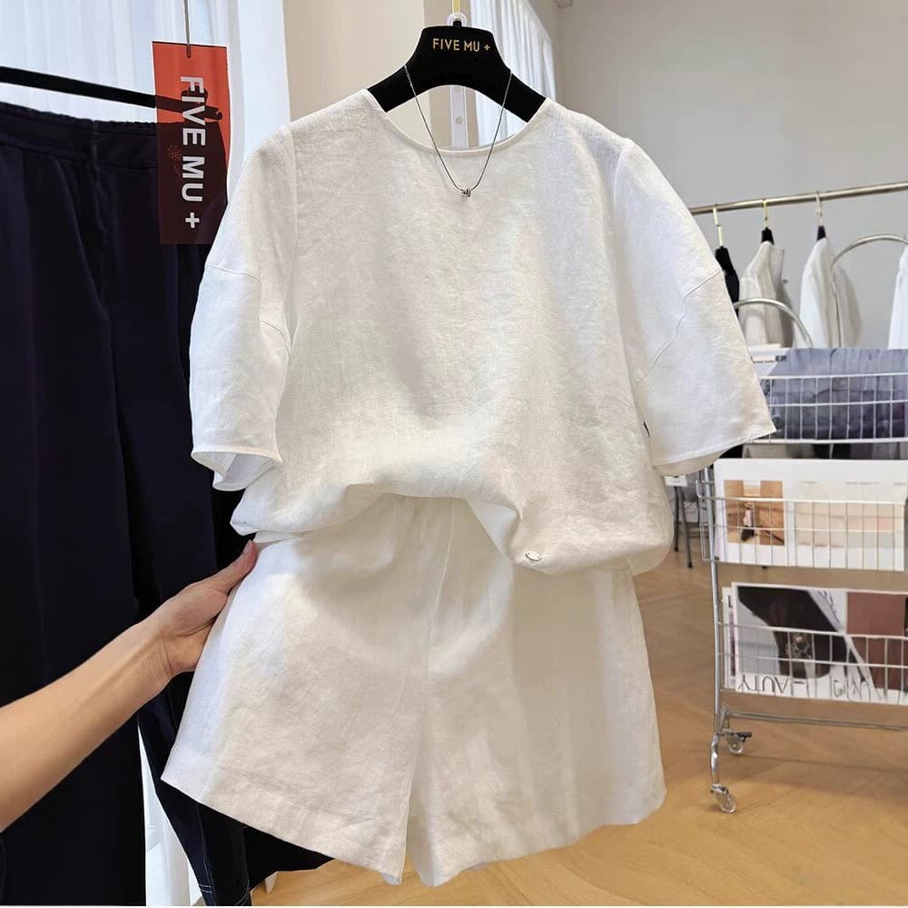 Plus Size Stylish Age-Defying Solid Color Short Sleeve Set Women 2026 Summer Loose Casual Top Shorts Two-Piece Set