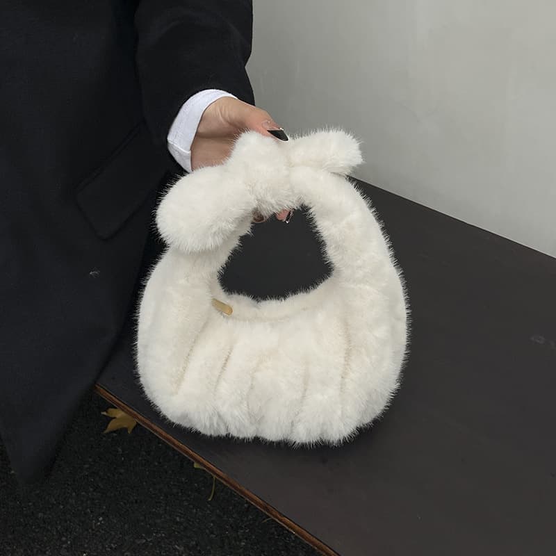 Furry bag for women 2025 autumn and winter new furry bag solid color pleated hand-held cloud bag women's small handbag