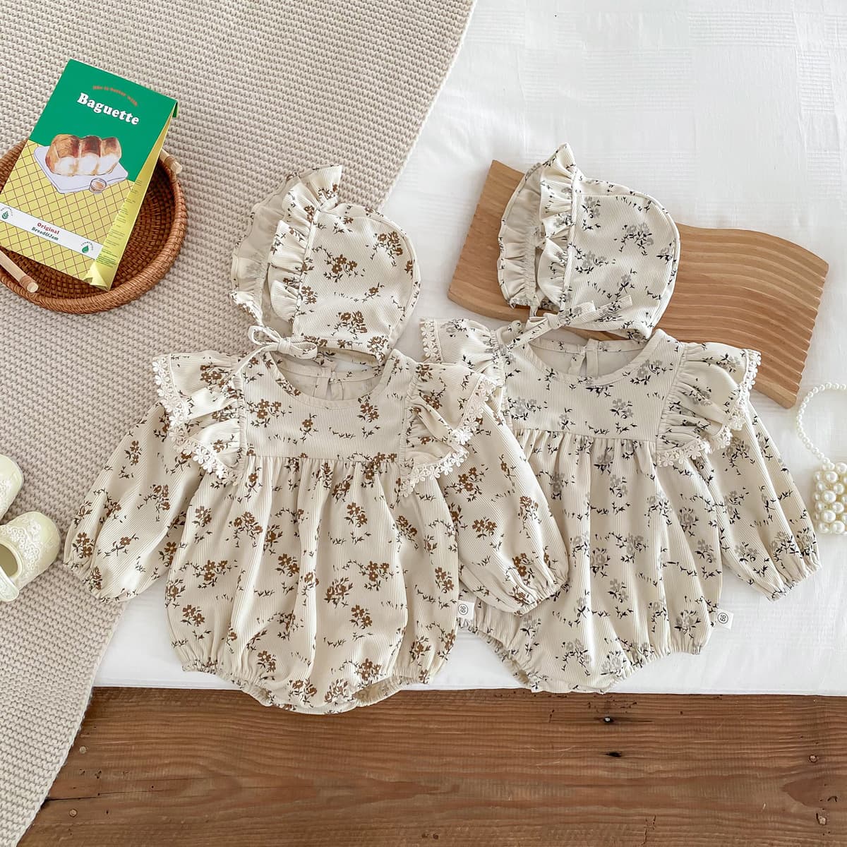 Korean Style Infant Baby Girl Long-Sleeve Corduroy Round Neck Floral Print Romper with Hood for Fall and Winter