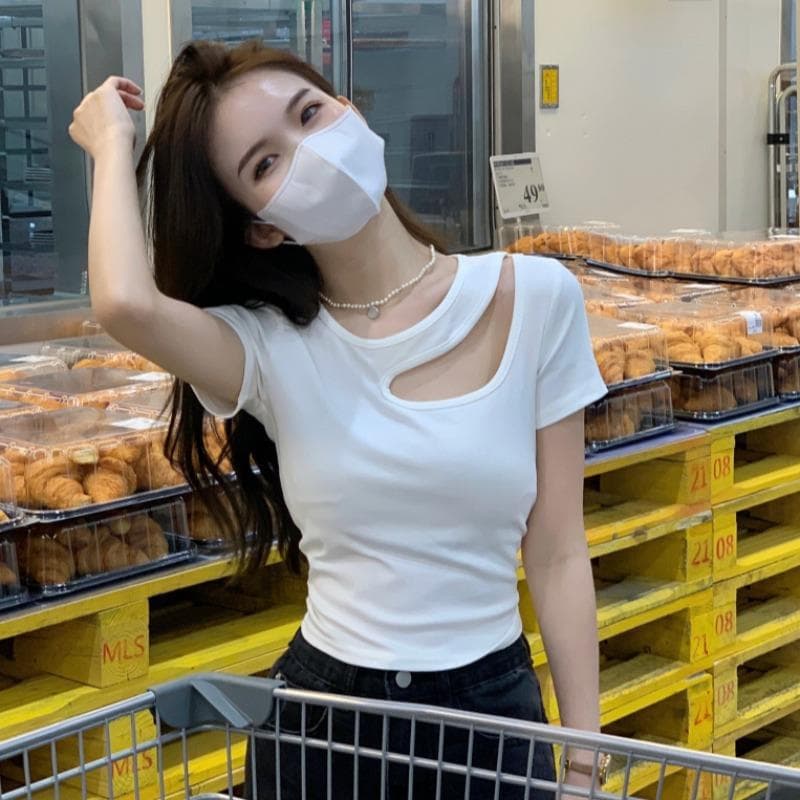 2026 Summer New Style Pure Desire Design Hollow-Out Slim-Fit Short Sleeve T-Shirt Women's Top