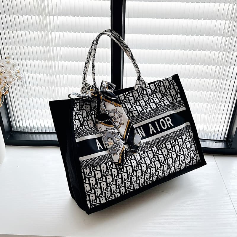 Women's Casual Canvas Shoulder Bag, Large Capacity, Trendy Shopping Tote, Student Handbag, Bucket Bag for Classes