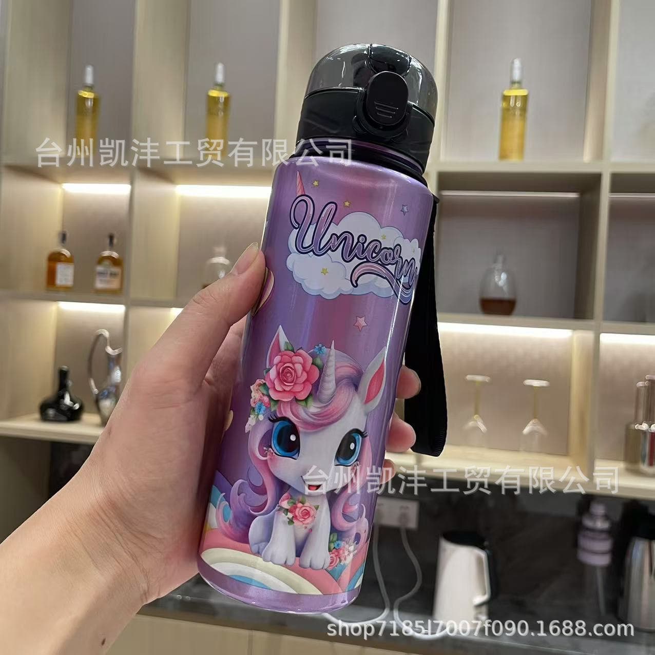 TEMU/SHEIN Best-Selling Unicorn Pattern 700ML Flip-Top Plastic Water Bottle with Portable Carry Strap Cartoon Kettle