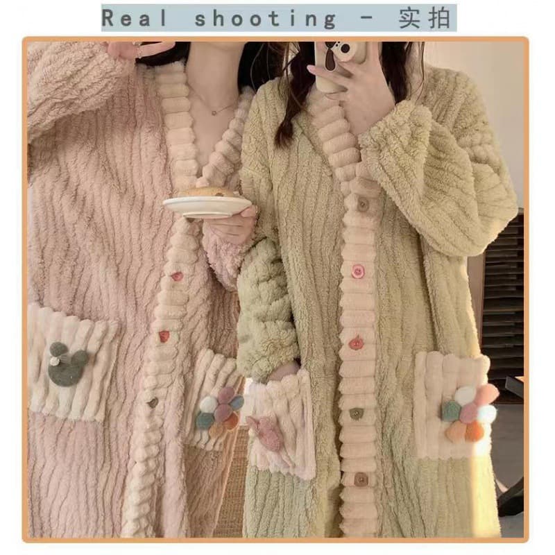 Coral Velvet Rainbow Flower Bathrobe 2025 New Winter Loose Warm Cute Long Sweet Cardigan Home Wear