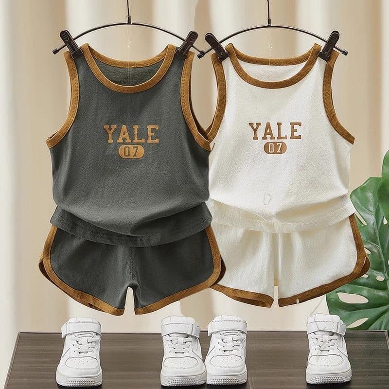 Boys' Sleeveless Vest and Shorts Set 2025 New Summer Style for Toddlers and Young Children, Cool Summer Outfit