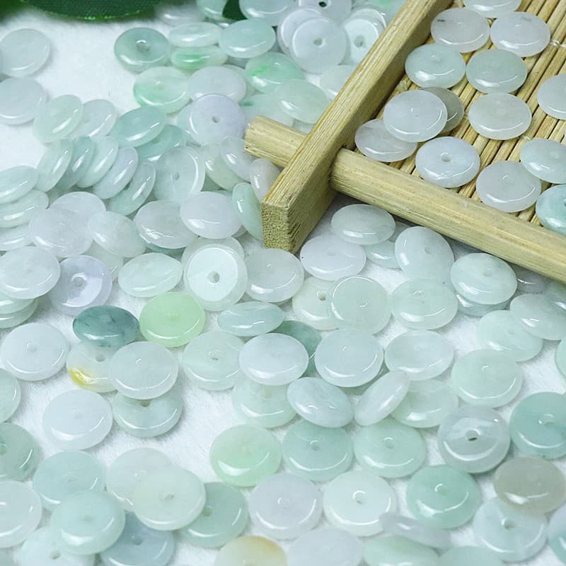 9mm Natural Jadeite Beads, Jadeite A-Grade Truck Pendant, Bag Ornament Accessories, Small Safety Buckle Wholesale