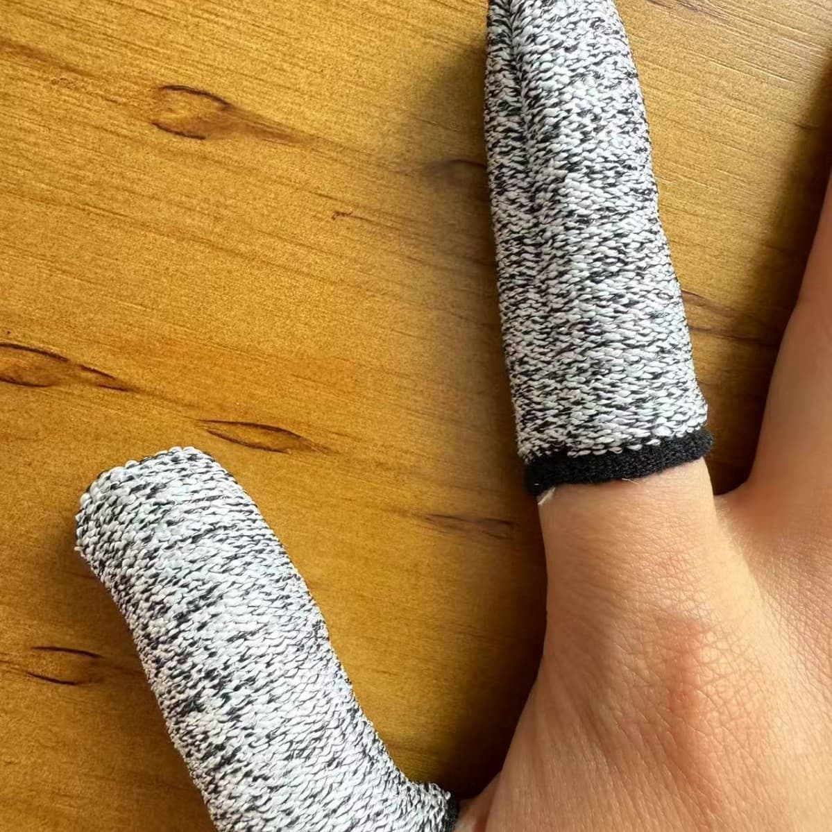 13-Stitch Anti-Cut Finger Sleeves