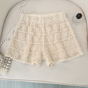 Bohemian Gentle Style Lace Crochet Anti-Exposure Safety Shorts, Loose and Slimming Women's Shorts