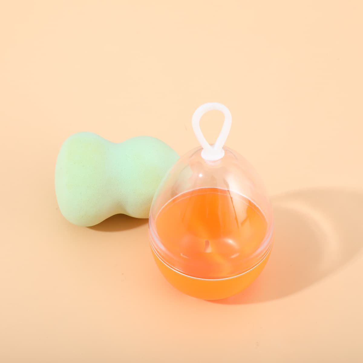 Factory Direct Wholesale Portable Makeup Sponge Heart-Shaped Hollow Base Breathable Dustproof Hanging Hook Storage Box Empty Case
