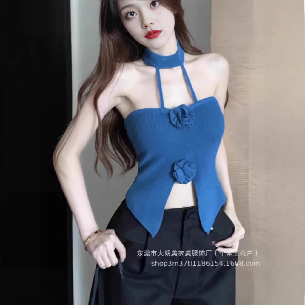 Sweet and Spicy Chic Sexy Halter Vest Top for Women, Designed with Irregular Split Cropped Hem and Off-Shoulder Style