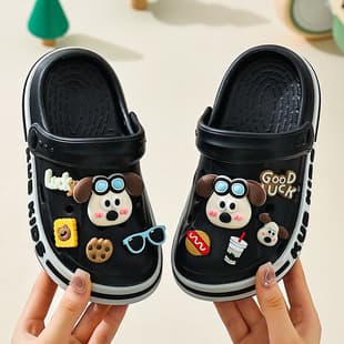 Children's Clogs for Boys and Girls Summer Baby Hole Shoes EVA Soft Sole Indoor Beach Shoes for Older Kids River Trekking Sandals