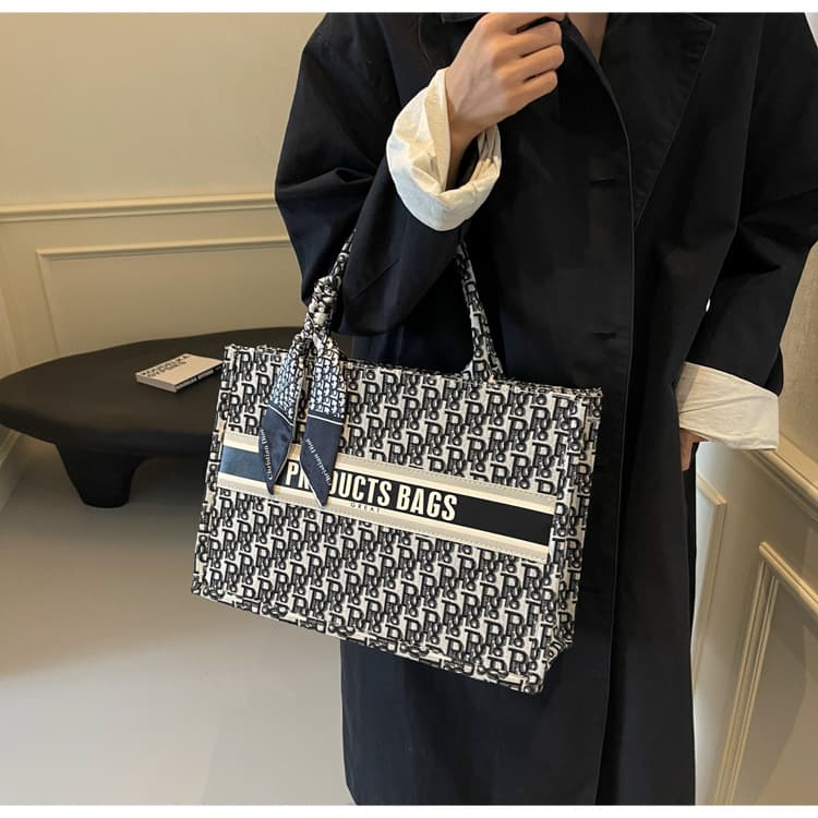 Baigou Wholesale Handbag Tote Bag for Women 2024 New Style European and American Trend Printed Letter Large Capacity Shoulder Bag