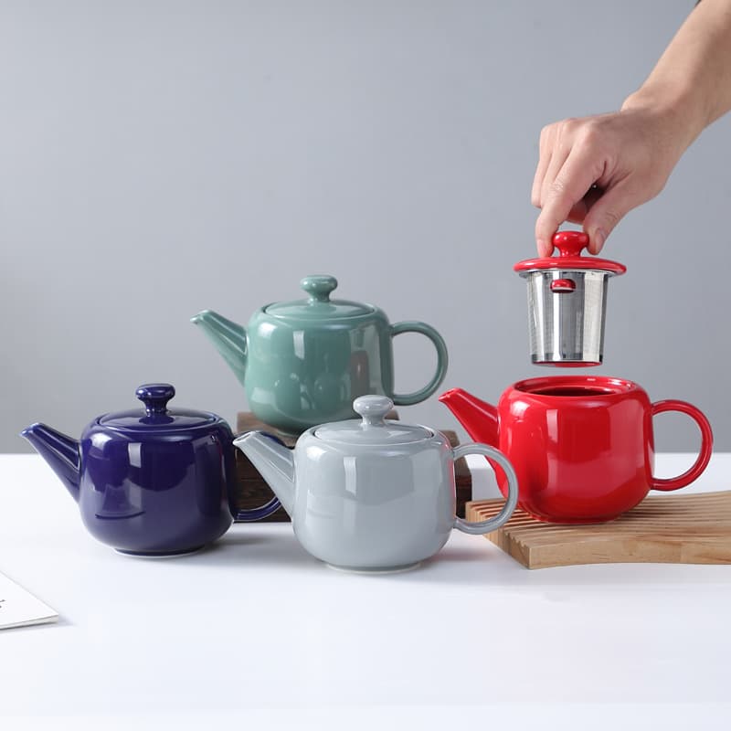 Factory direct sales of large-capacity modern minimalist glazed teapot with filter screen, made of 304 stainless steel.