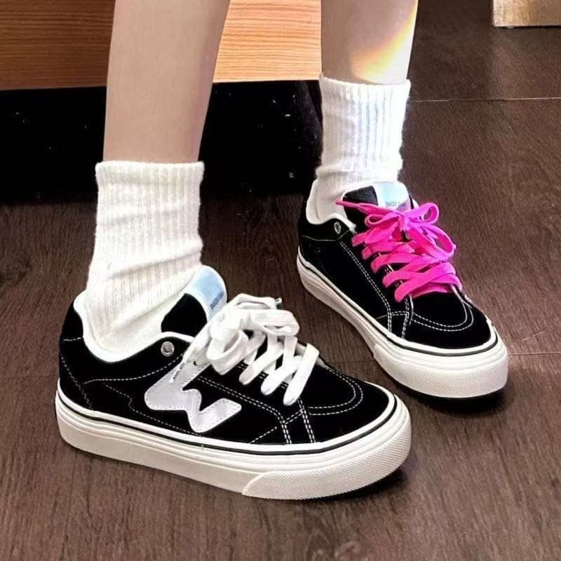 Thick Sole Mesh Breathable German Training Shoes for Women 2026 New Summer Agassi Shoes Casual Sports Dad Shoes White Shoes