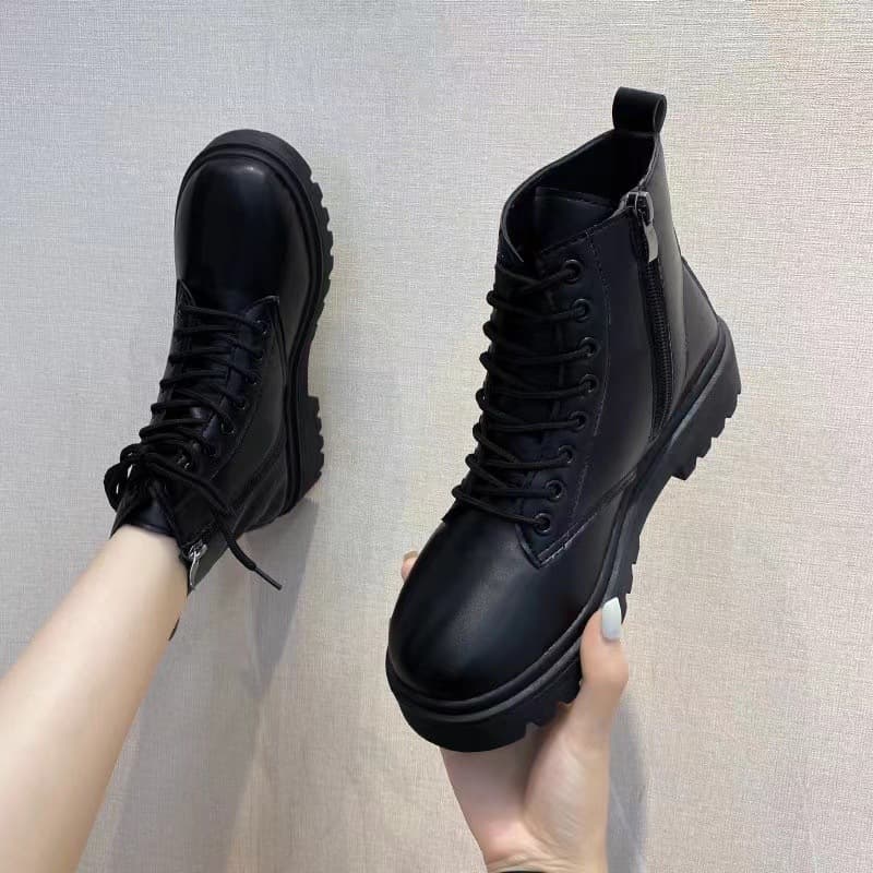2023 Fall New Style Black Fashion Martin Boots for Women, Chunky Thick Sole Short Boots