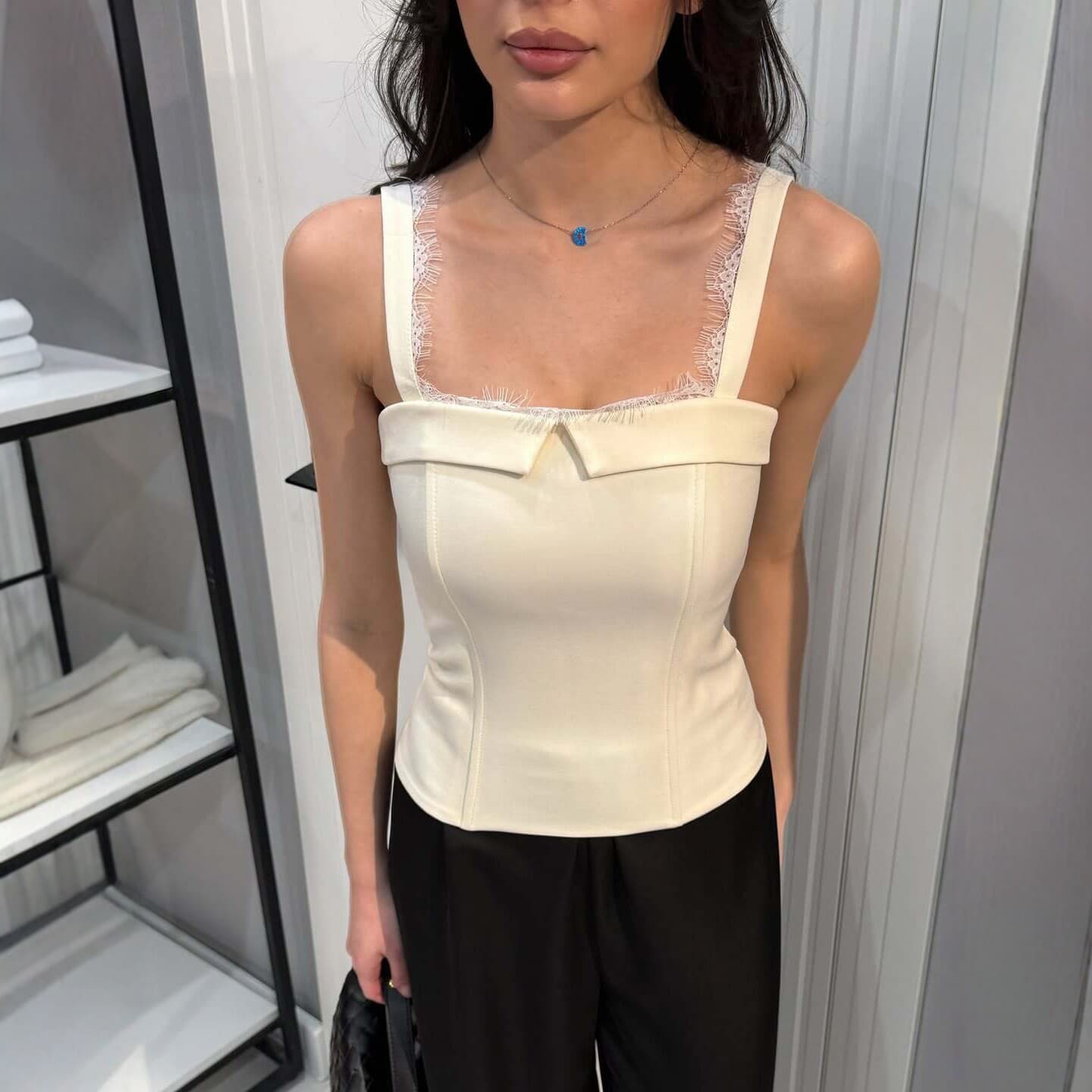 2026 Summer New European and American Women's Slim Lace Camisole Top, Fashion Niche Design Sleeveless Blouse