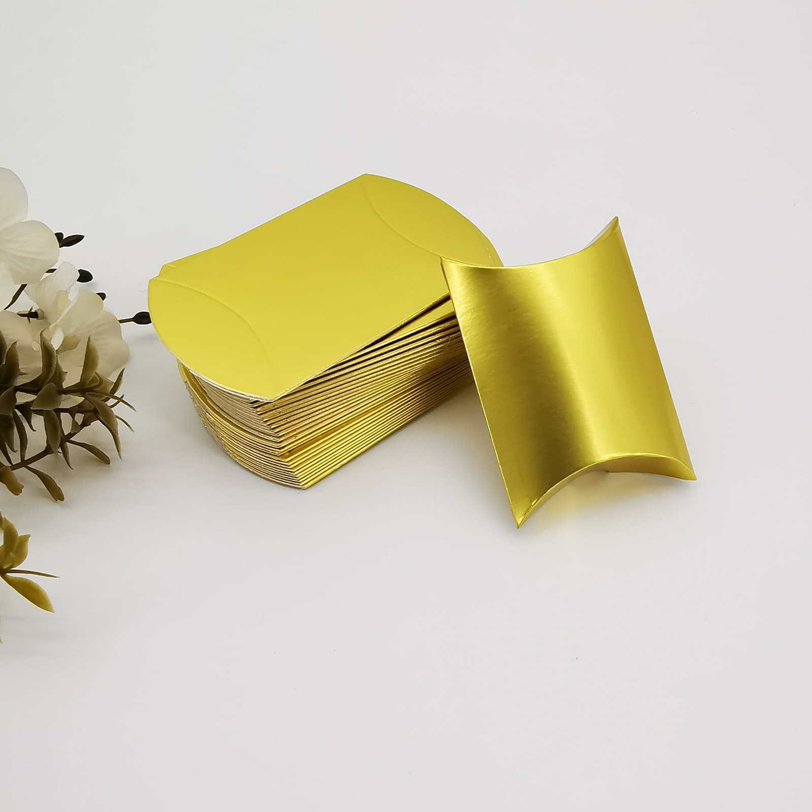 Mini Personalized Wedding Candy Box Pillow-Shaped Box Jewelry Gift Box Creative Packaging Box Chocolate Carton Wedding