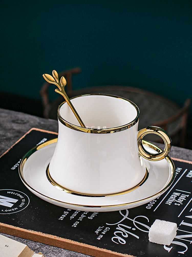 A5L European Style Small Luxury Coffee Cup Ceramic Cup Gold Scented Tea Cup Saucer Set Simple Cup with Spoon
