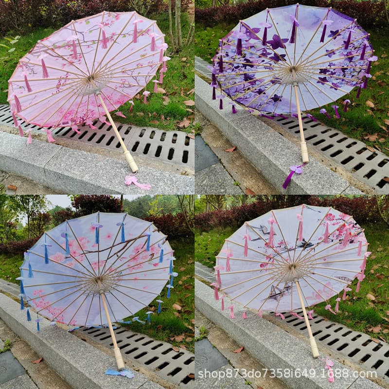 Scenic spot wholesale retail stall craft oil-paper umbrella, antique Hanfu tassel petal umbrella performance dance silk umbrella