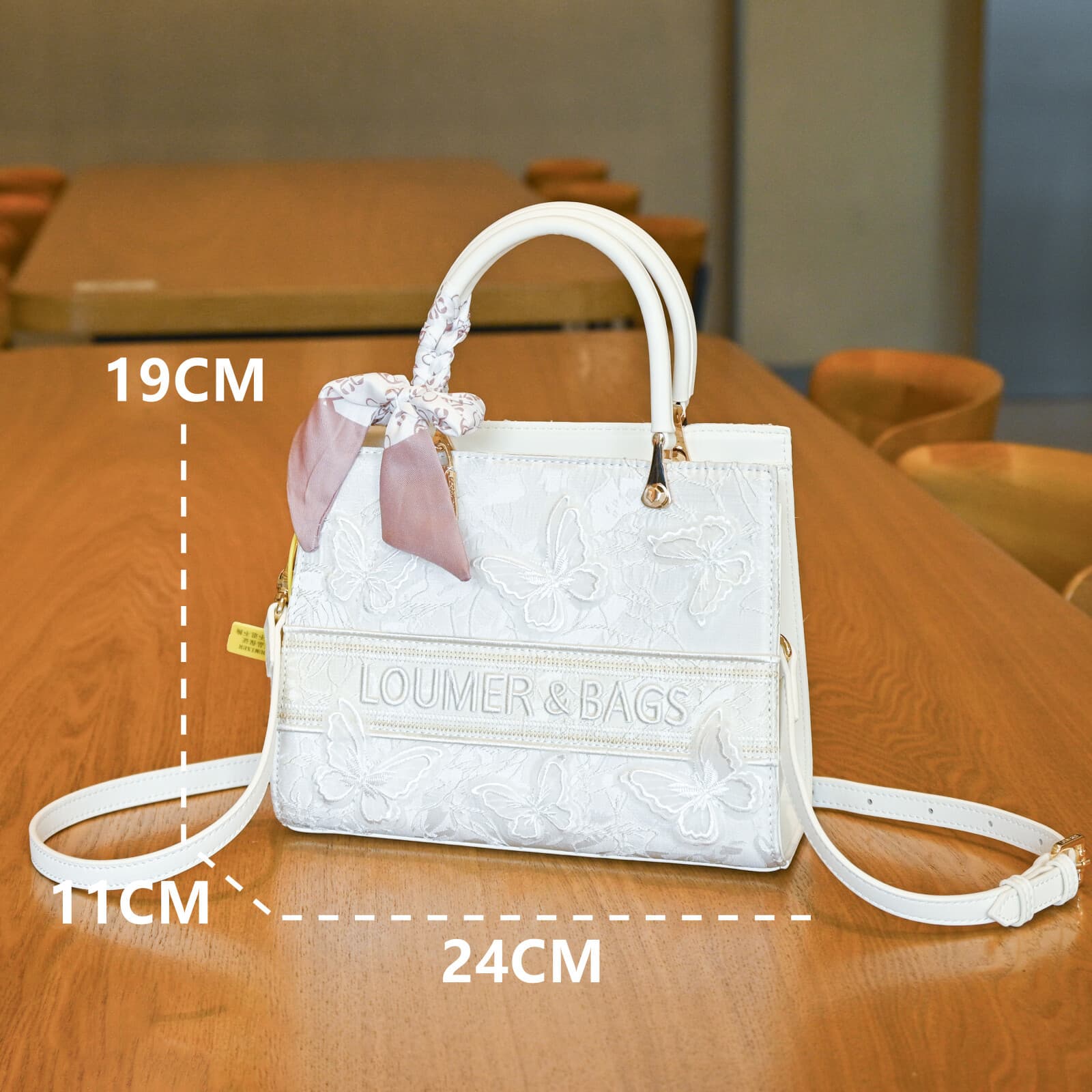 Source factory Louis Michel 2025 new fashion handbag women's bag embroidered butterfly bag hand fashion