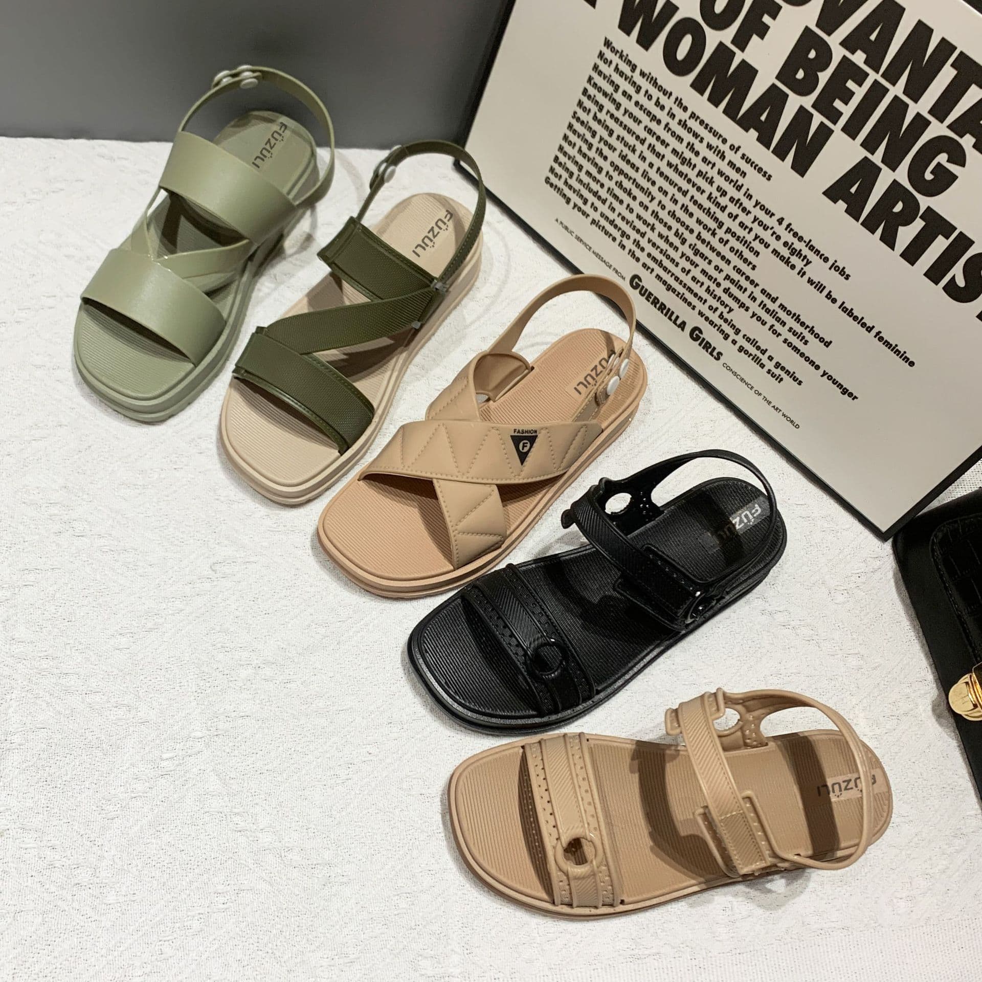 Trendy Women's Sandals New Style Casual Fashion Daily Student Thick Sole Fairy Style Beach Flat Roman Sandals Wholesale