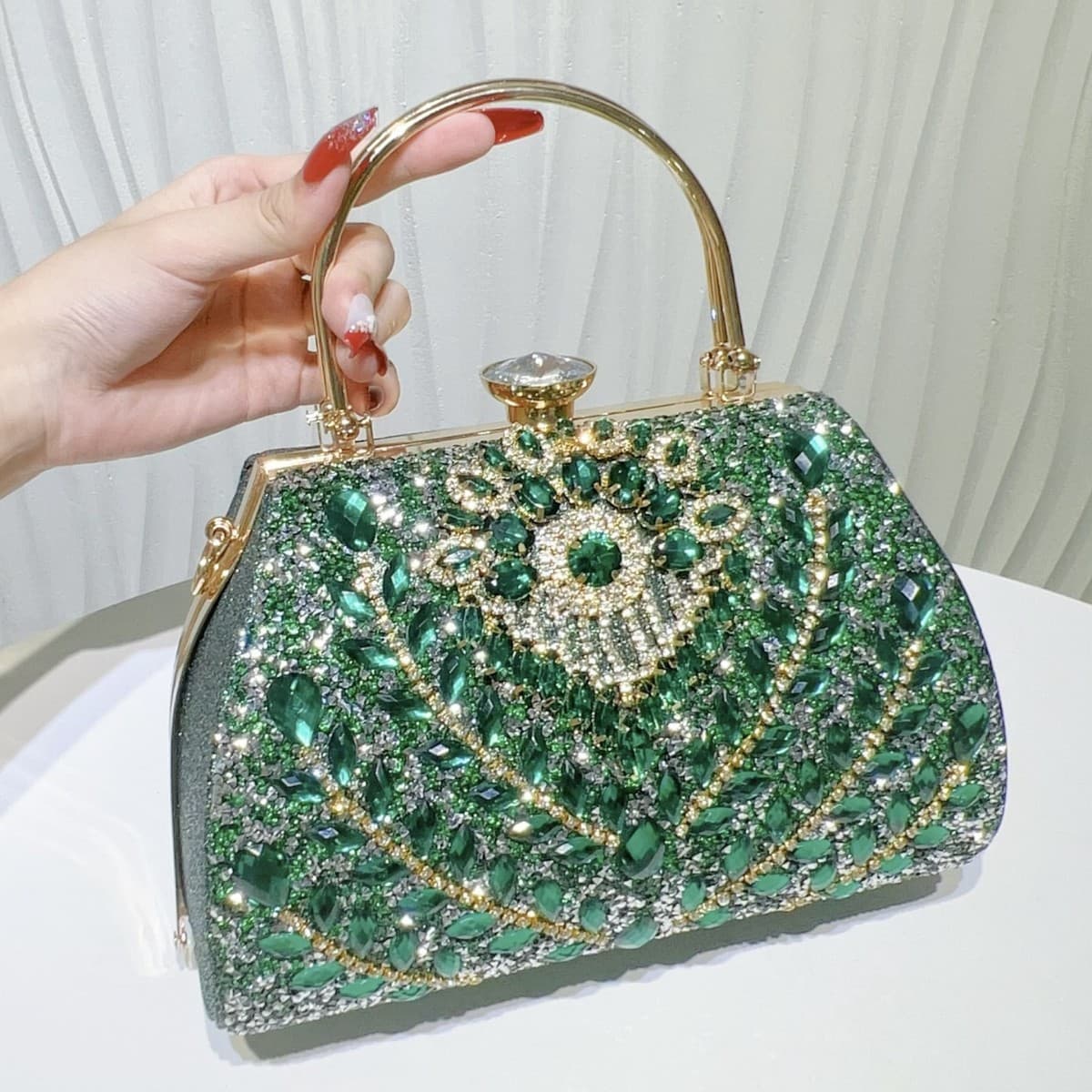 New cross-border foreign trade diamond evening dress bag rhinestone European and American flash diamond makeup clutch bag wedding banquet dress dinner