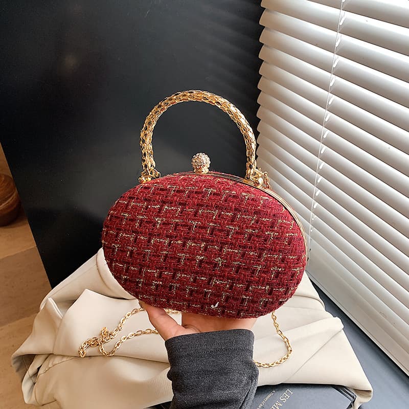 Plaid Casual 2025 New Large Capacity Fashionable Dinner Elegant Small Fragrant Chain Shoulder Handbag for Women