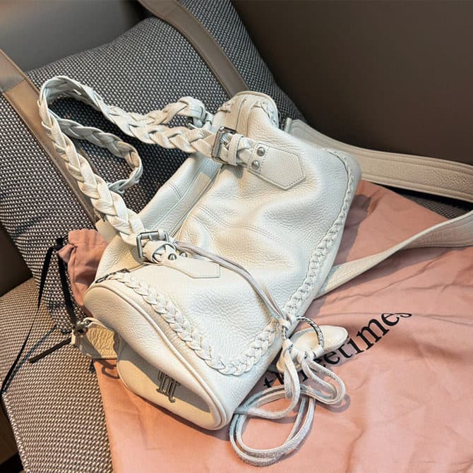 Korean Three-Time Designer Women's Bag 2026 New Style Large Capacity Tote Shoulder Bag Leather Buckle Motorcycle Bag