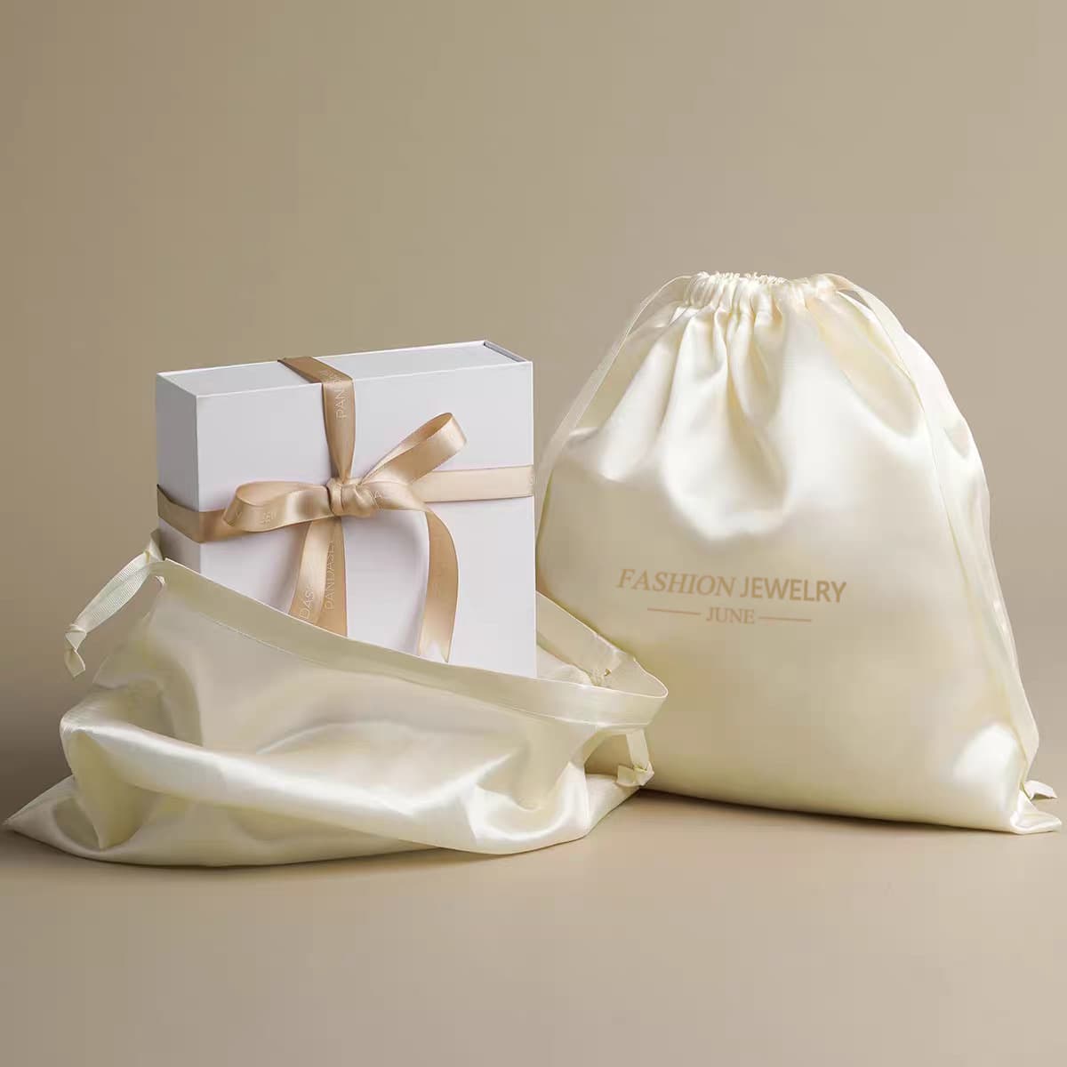 Factory wholesale satin drawstring dust-proof storage bags, imitation silk gift box packaging for bags