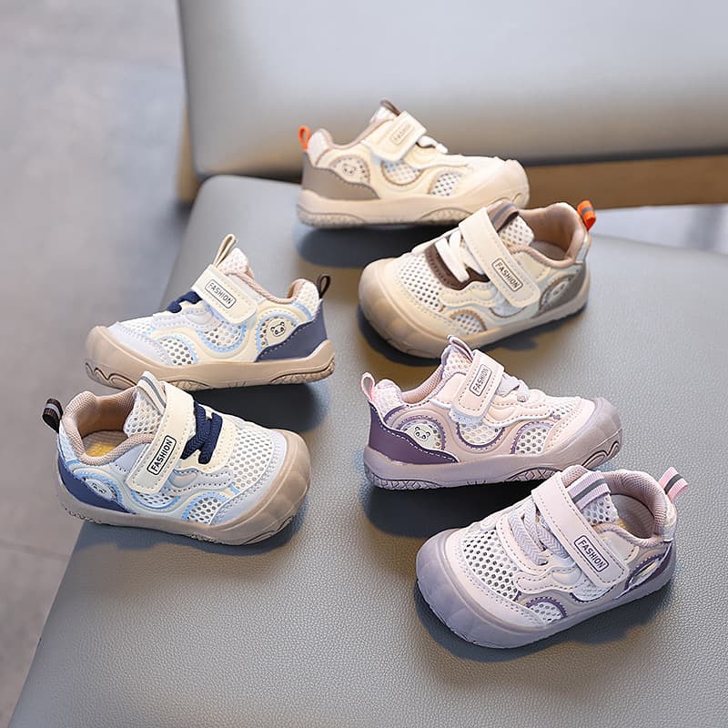 Baby Soft Sole Walking Shoes Spring Summer Boys Girls Breathable Mesh Sneakers Non-Slip Baby Shoes Barefoot Shoes Single Mesh