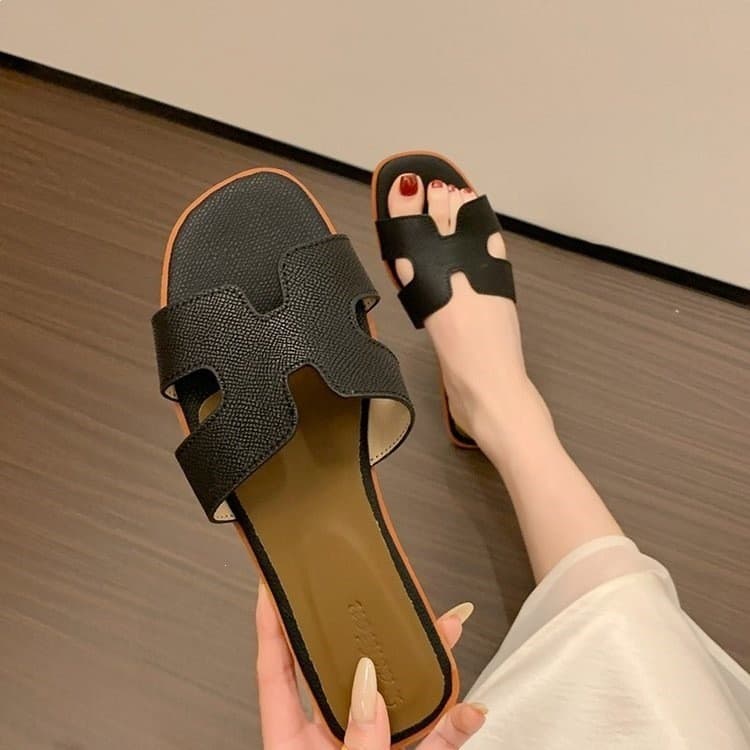 Fairy Style H-Slide Women's Outdoor Slippers 2025 Summer New Korean Flat One-Strap Versatile Beach Sandals