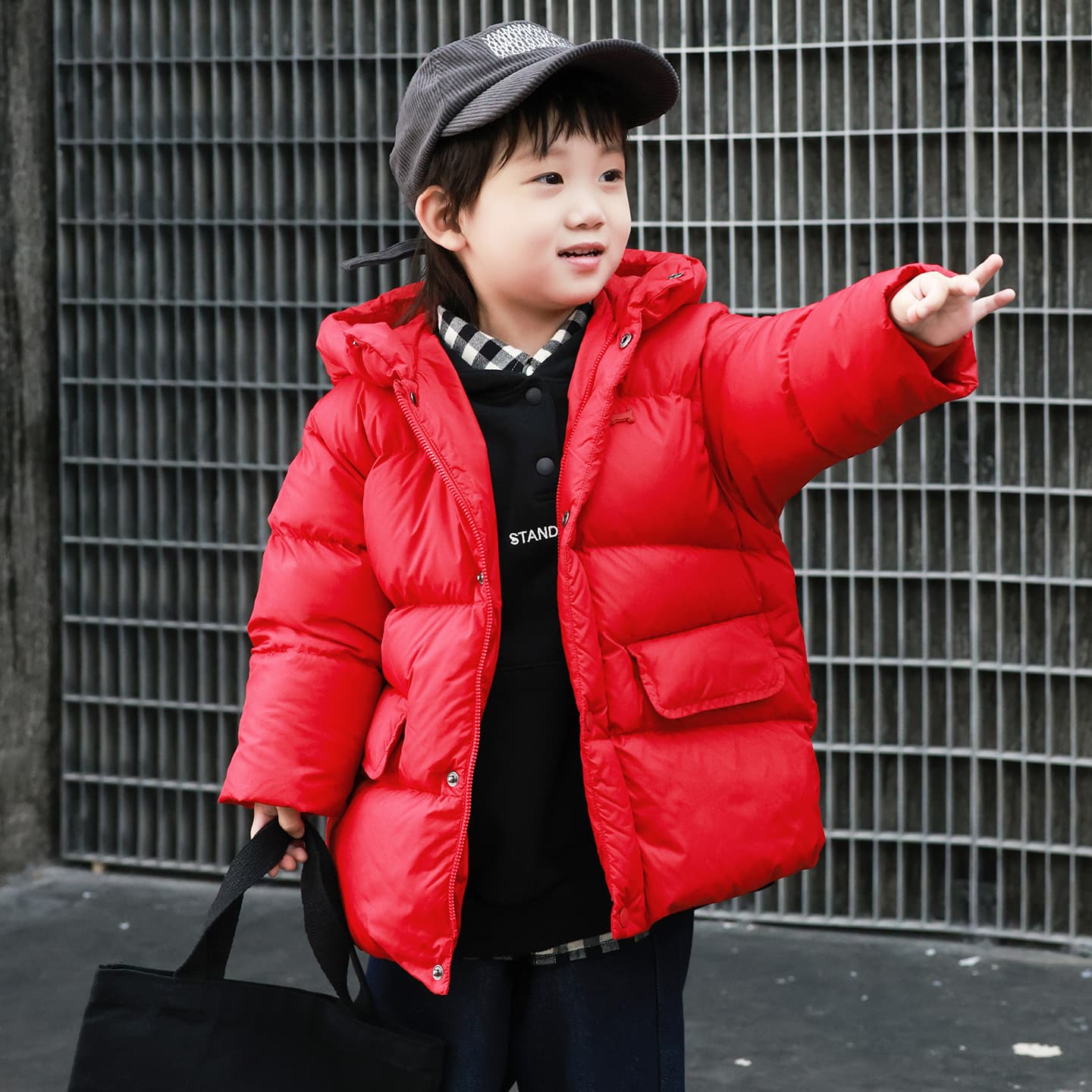 Boys' down jacket mid-length 2025 winter new baby down jacket medium and small children's clothing 1-3-6-8 years old 4801