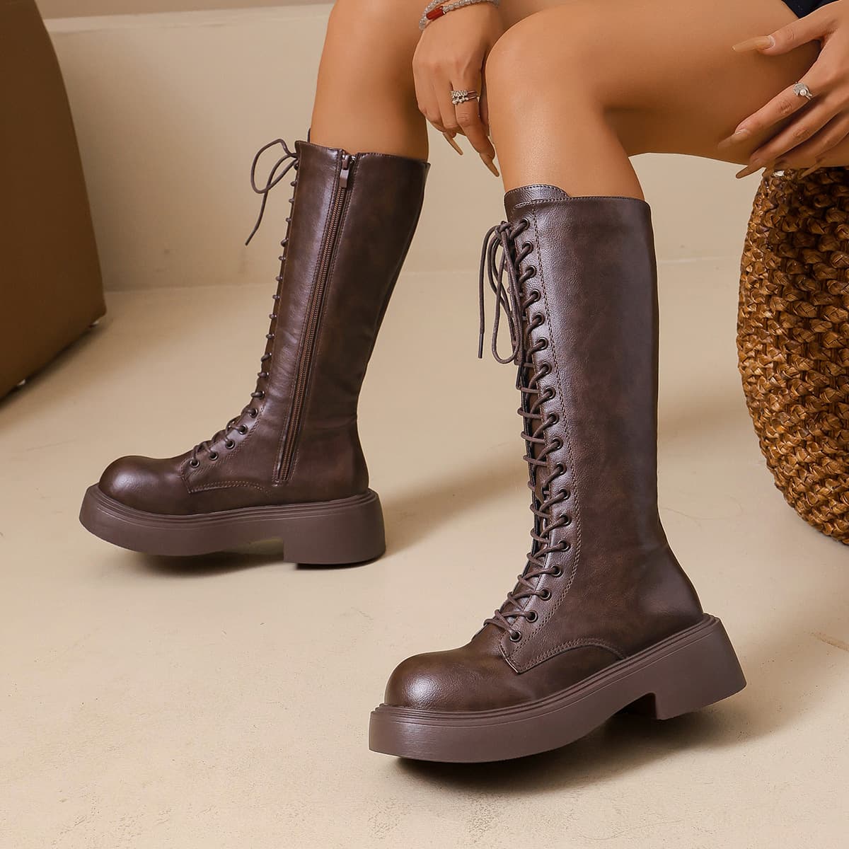 British Style Lace-Up Knee-High Boots Women 2026 Autumn New Retro Slim Fit Plus Size Thick Sole Slimming Boots 43