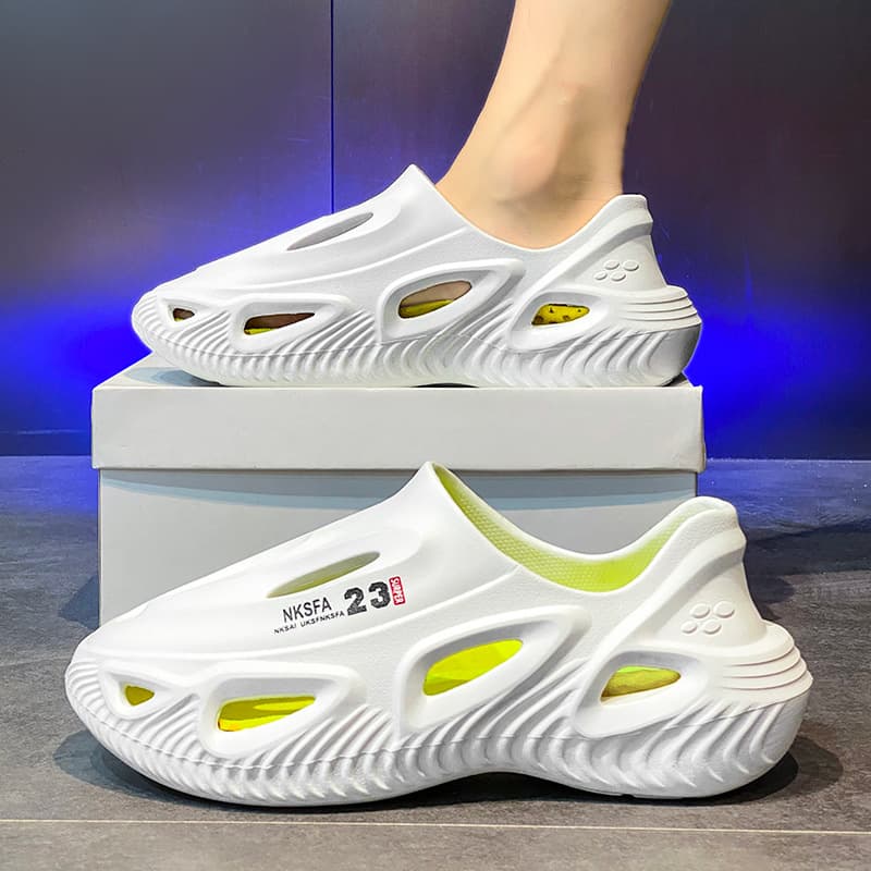 Wholesale Men's Cloud-Like Croc Sandals Summer New Sport Casual Slippers Thick Sole High Elastic Beach Sandals