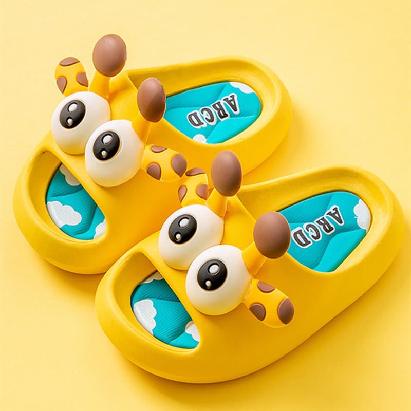 Children's Slippers 2026 New Style Outdoor Summer Non-Slip Home Indoor Baby Boys and Girls Toddler Sandals